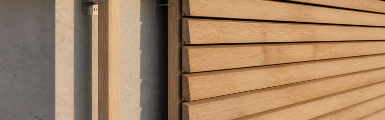 Rhombusleisten am Balkon (Verkleidung)