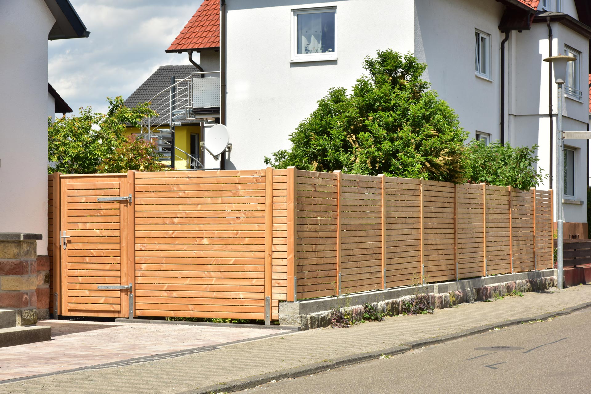 Rhombusleisten im Garten – Mehr als nur ein Zaun